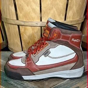 Vasque contender hot sale